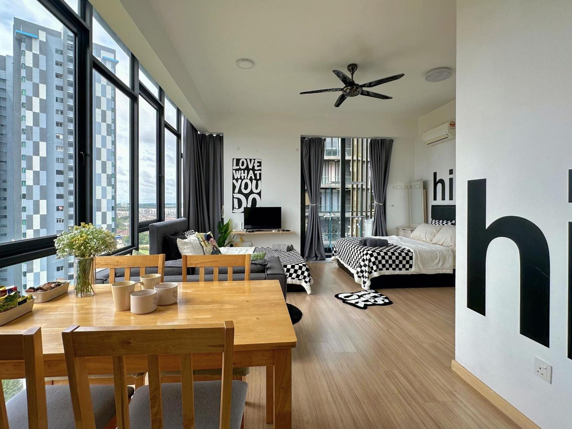 Apartment Jb Mount Austin Cube 8 Teens 2-5pax W/netflix 500mbpswifi *